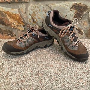 LAST CHANCE! Merrell Women's Sneakers